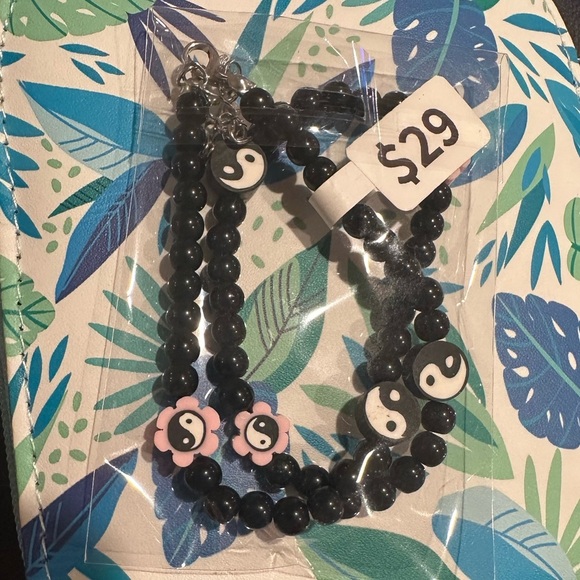 Ying Yang black beaded bracelets - Picture 1 of 2